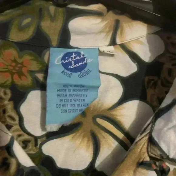 Cristal Sands Men’s XL Gold Rayon Hawaiian Shirt - Picture 2 of 3